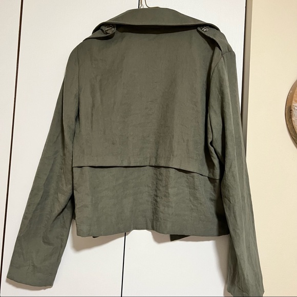 Olive Green Blazer - Picture 5 of 9